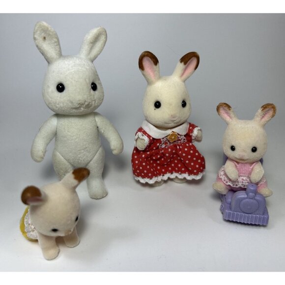Calico Critters Sylvanian Hopscotch Bunny Rabbit Complete Family Of 4w/ Baby - Picture 1 of 3